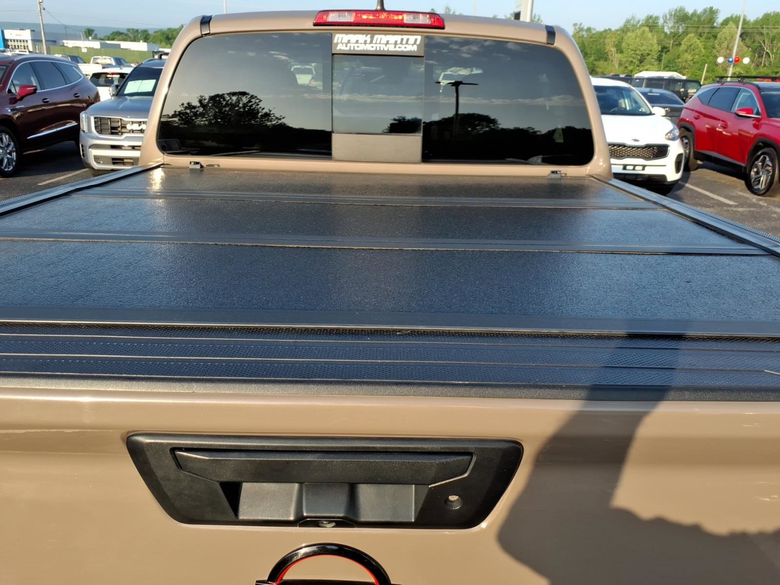 Used 2023 Nissan Frontier PRO-4X w/ Pro-4X Premium Package image 6