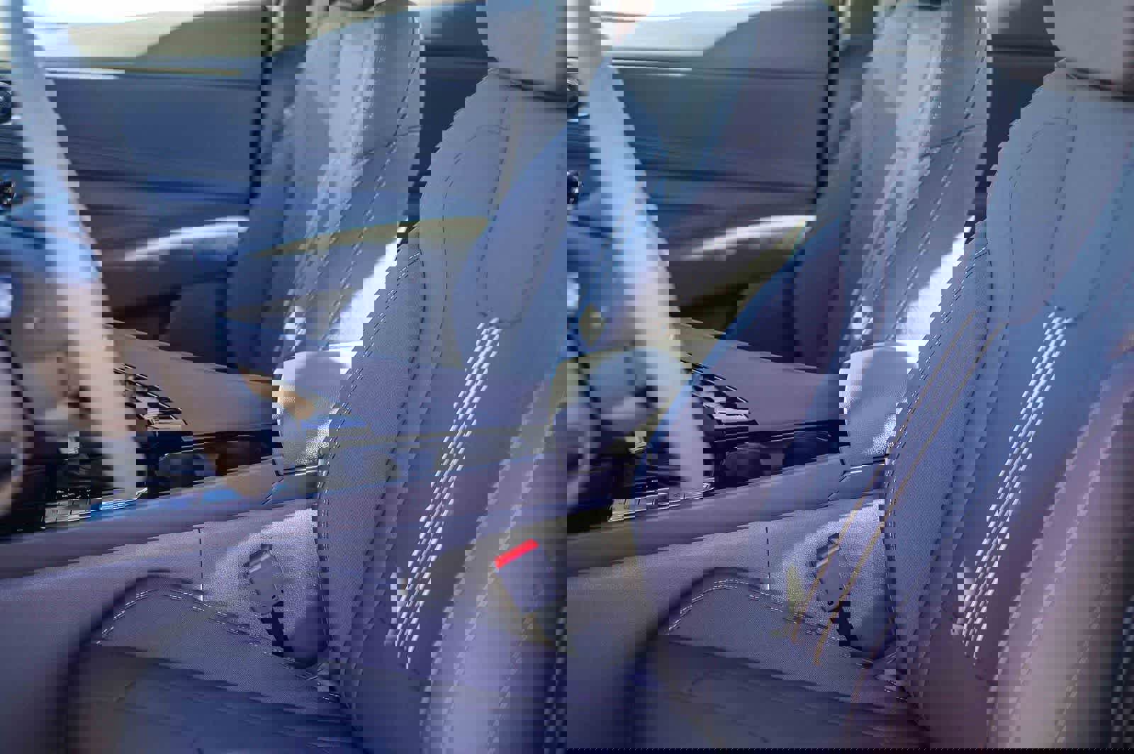 New 2026 Hyundai Elantra Sport w/ Cargo Package image 21