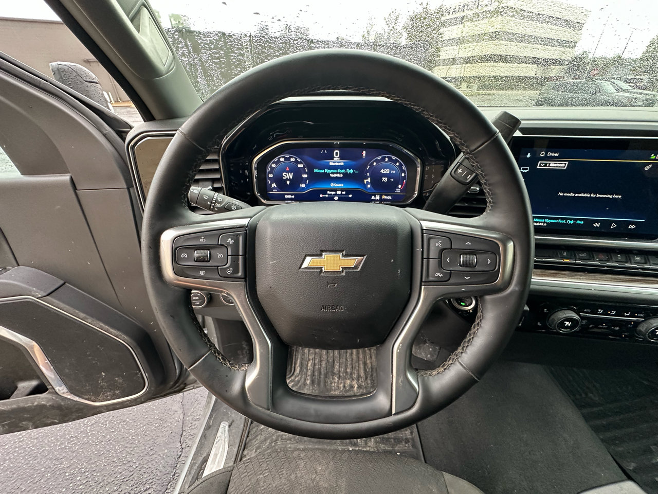 Used 2025 Chevrolet Silverado 2500 LT w/ Convenience Package image 13