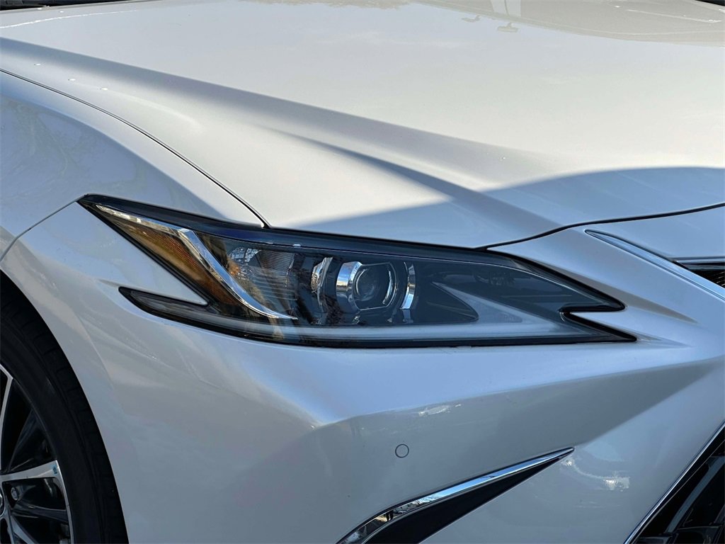 New 2025 Lexus ES 350 350 image 5