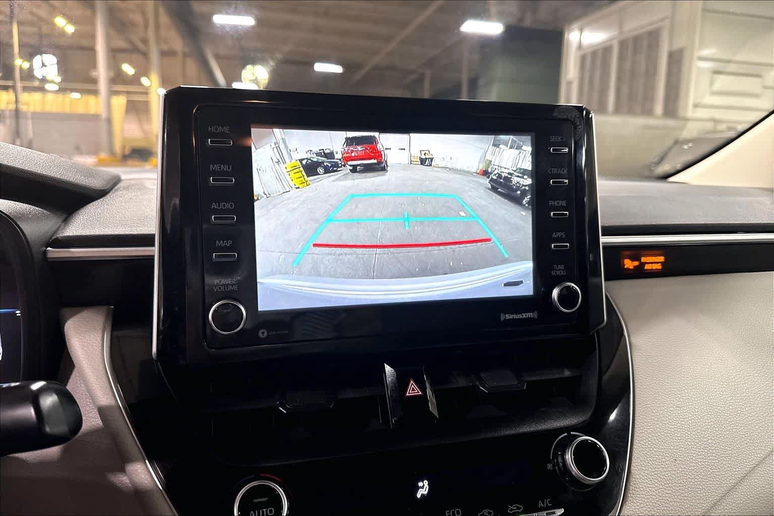 Used 2021 Toyota Corolla LE FWD image 26