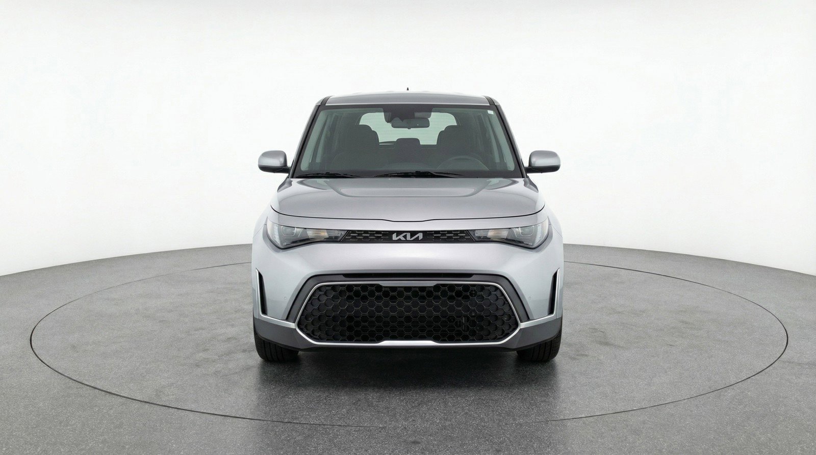Used 2025 Kia Soul LX w/ LX Technology Package image 2