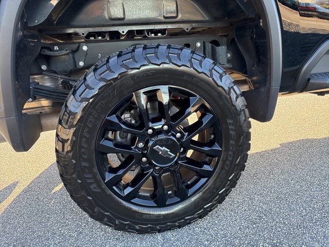 Used 2025 Chevrolet Silverado 2500 LT w/ Trail Boss Package image 10