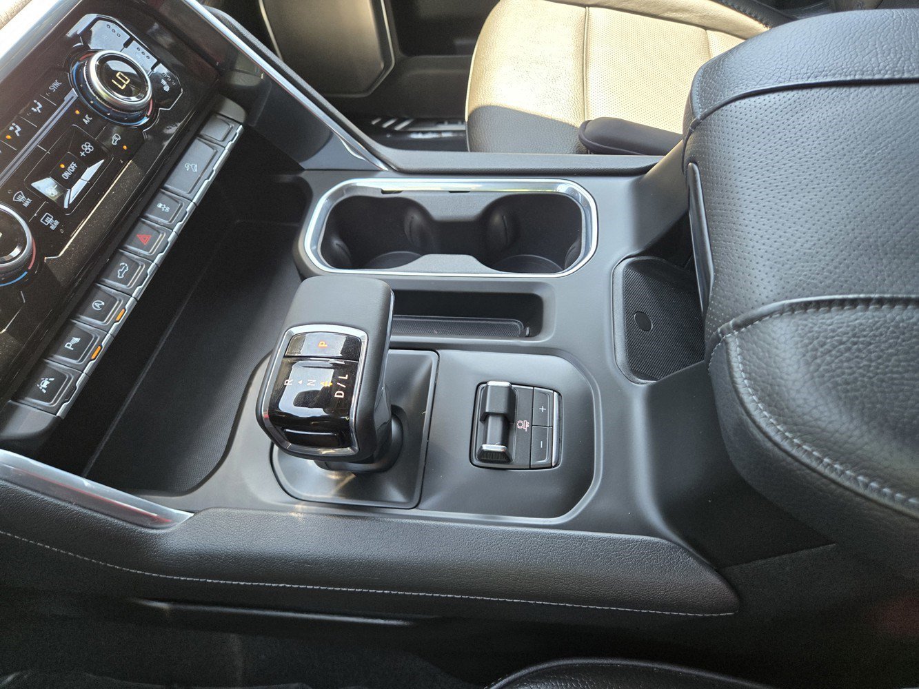 Certified 2026 GMC Sierra 1500 Denali w/ Denali Reserve Package AWD/4WD image 10