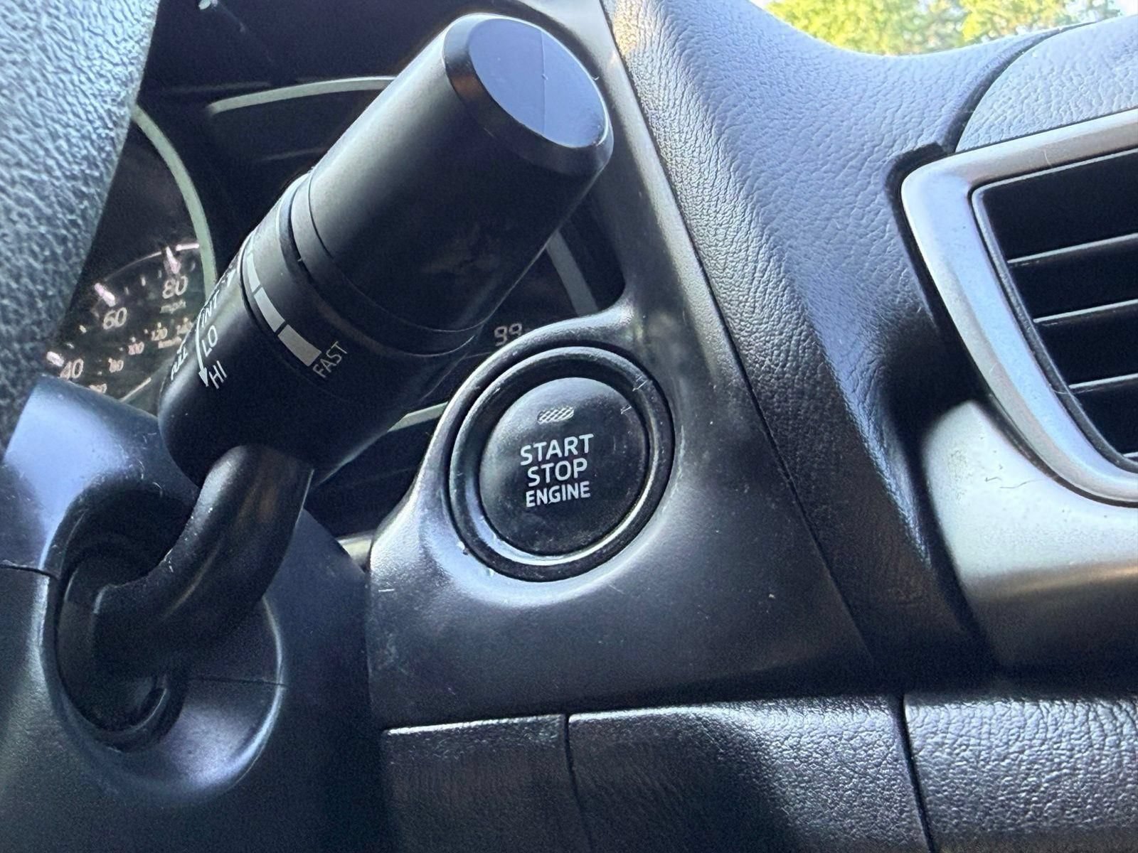 Used 2017 MAZDA MAZDA3 Sport FWD image 38