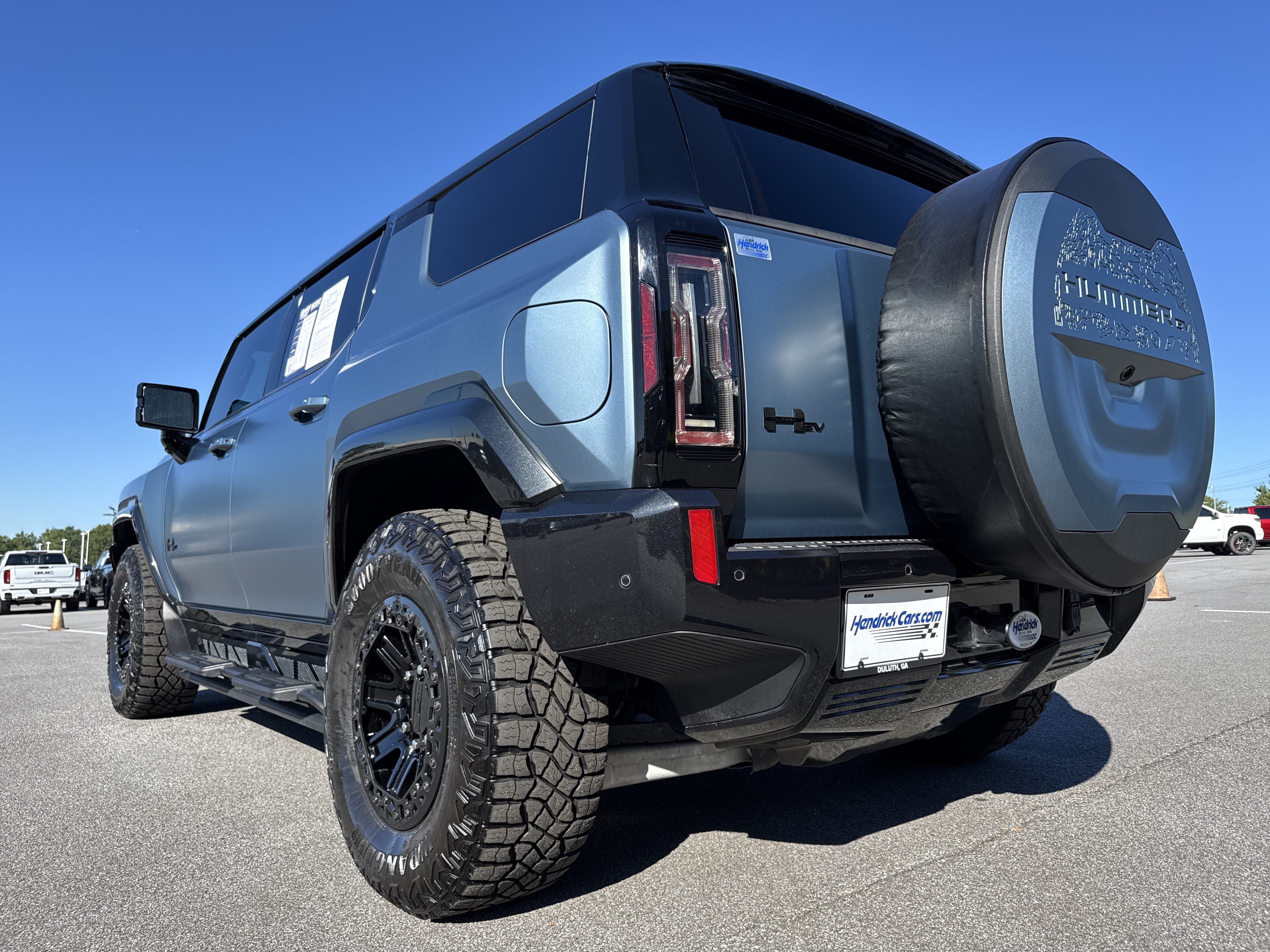 Used 2024 GMC Hummer EV 3X w/ Omega Edition AWD/4WD image 8