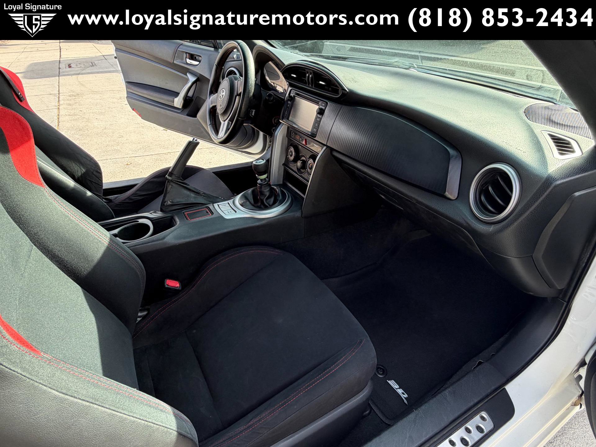 Used 2013 Scion FR-S image 21