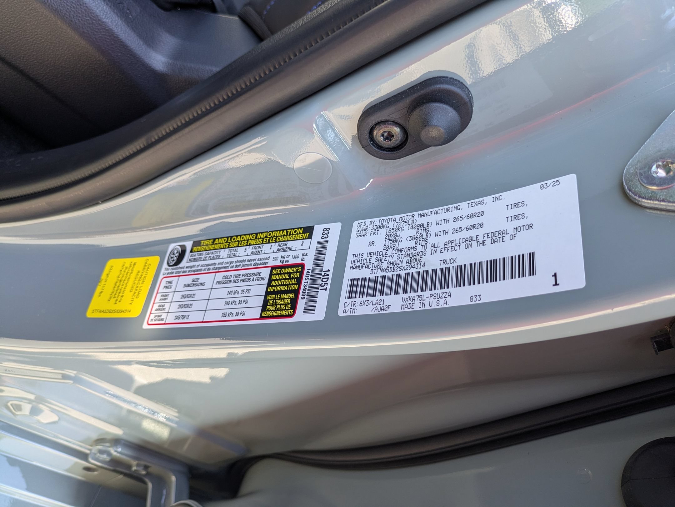 Used 2025 Toyota Tundra Platinum AWD/4WD image 45