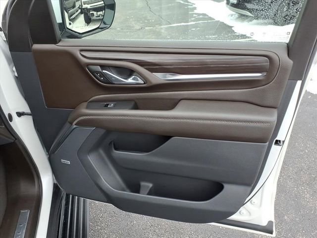 Used 2021 GMC Yukon Denali w/ Denali Premium Package image 27