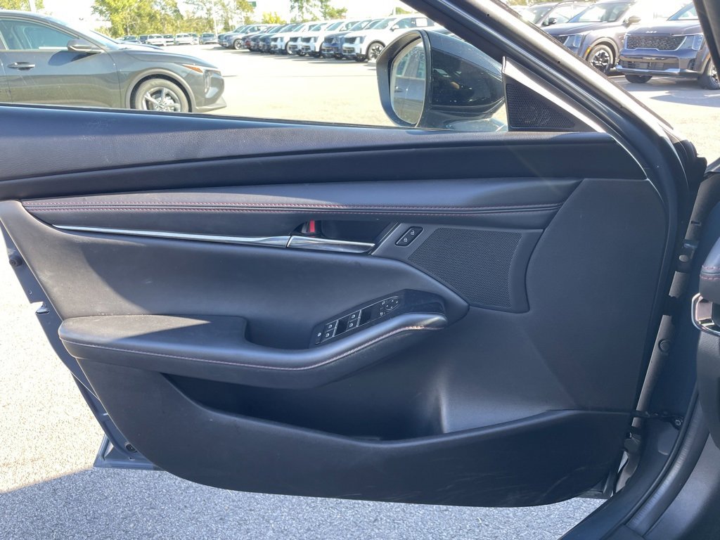 Used 2024 MAZDA MAZDA3 s image 19