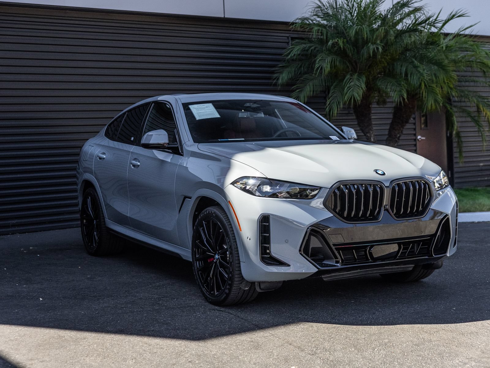 Used 2026 BMW X6 xDrive40i w/ Premium Package AWD/4WD image 6