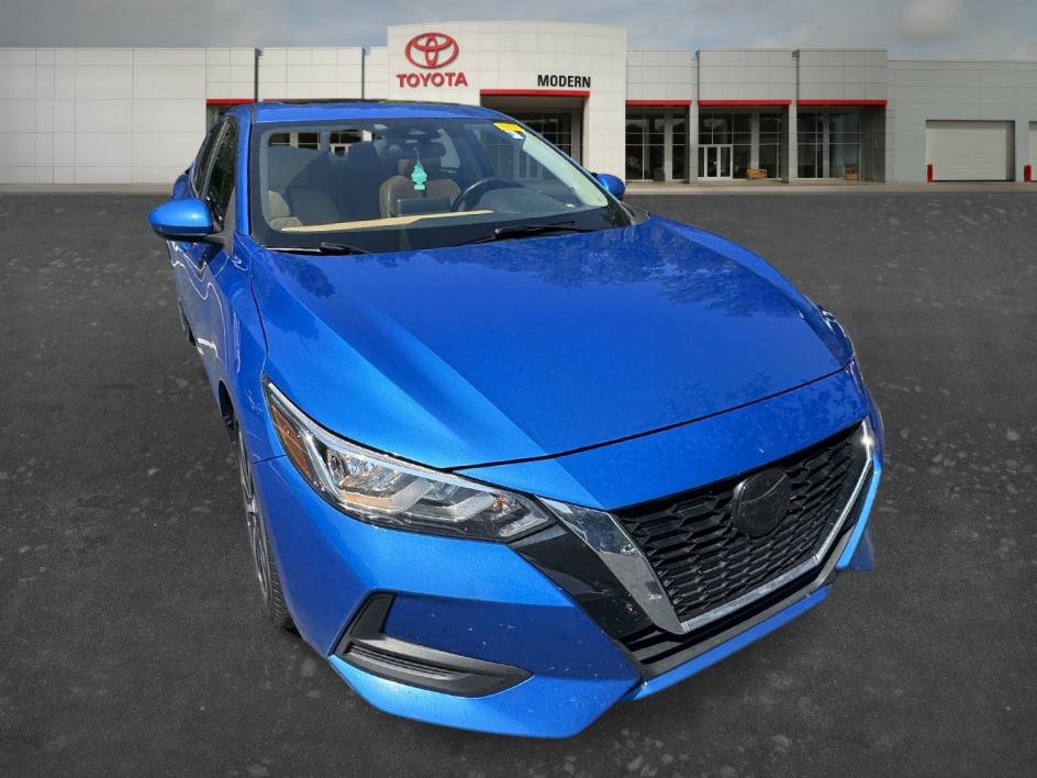 Used 2022 Nissan Sentra SV w/ SV Premium Package FWD image 4