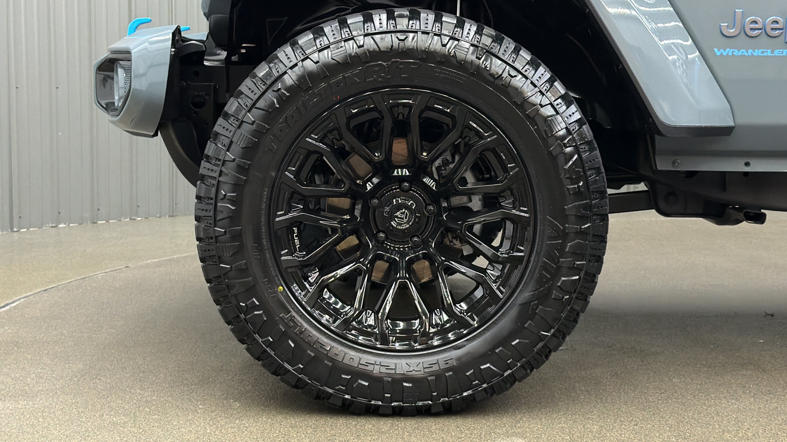 Used 2024 Jeep Wrangler Unlimited w/ Convenience Group AWD/4WD image 10