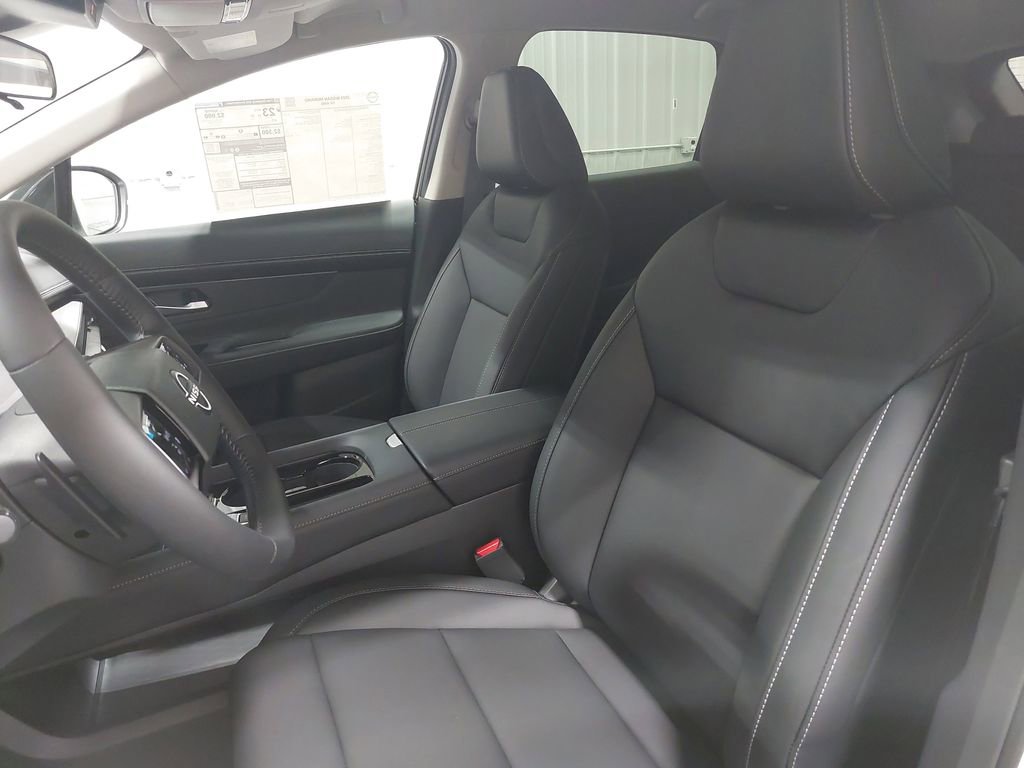 New 2025 Nissan Murano SV image 15