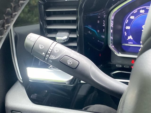 Used 2023 Chevrolet Silverado 1500 LT AWD/4WD image 22