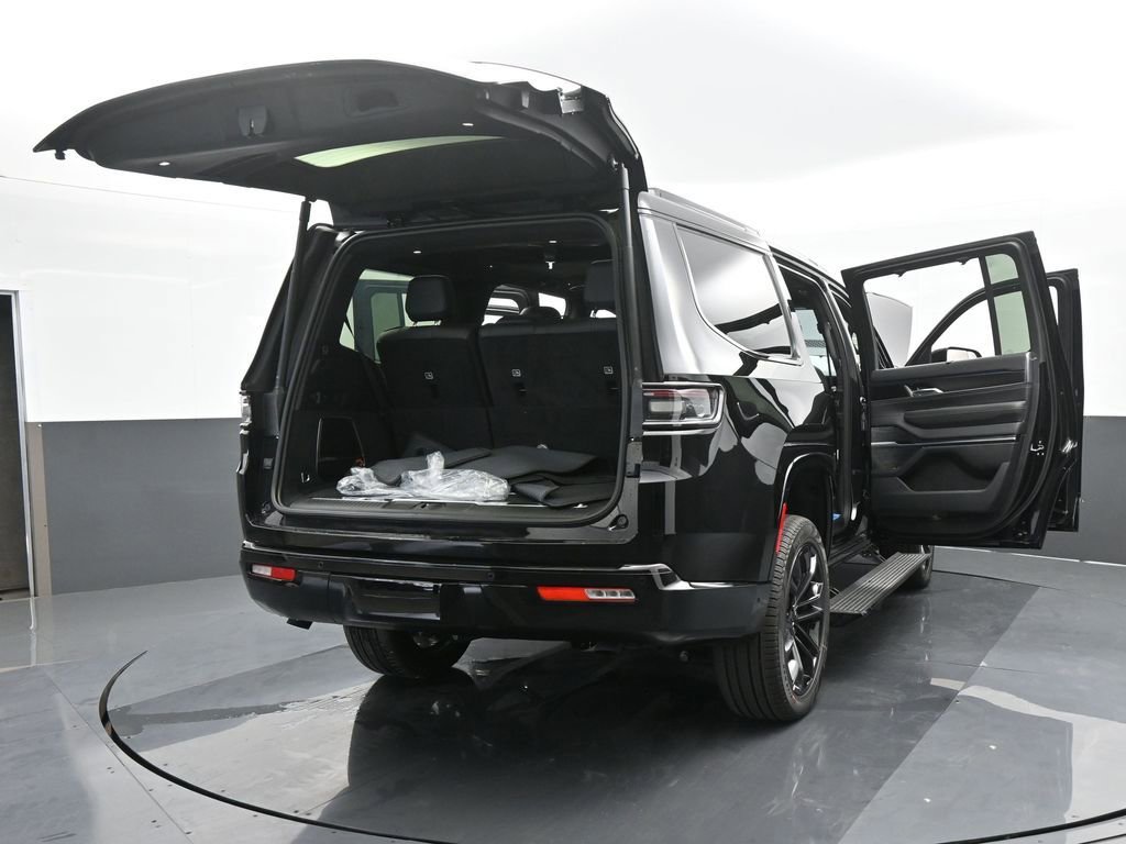 Used 2024 Jeep Grand Wagoneer Series II w/ Quick Order Packagew 28T image 84