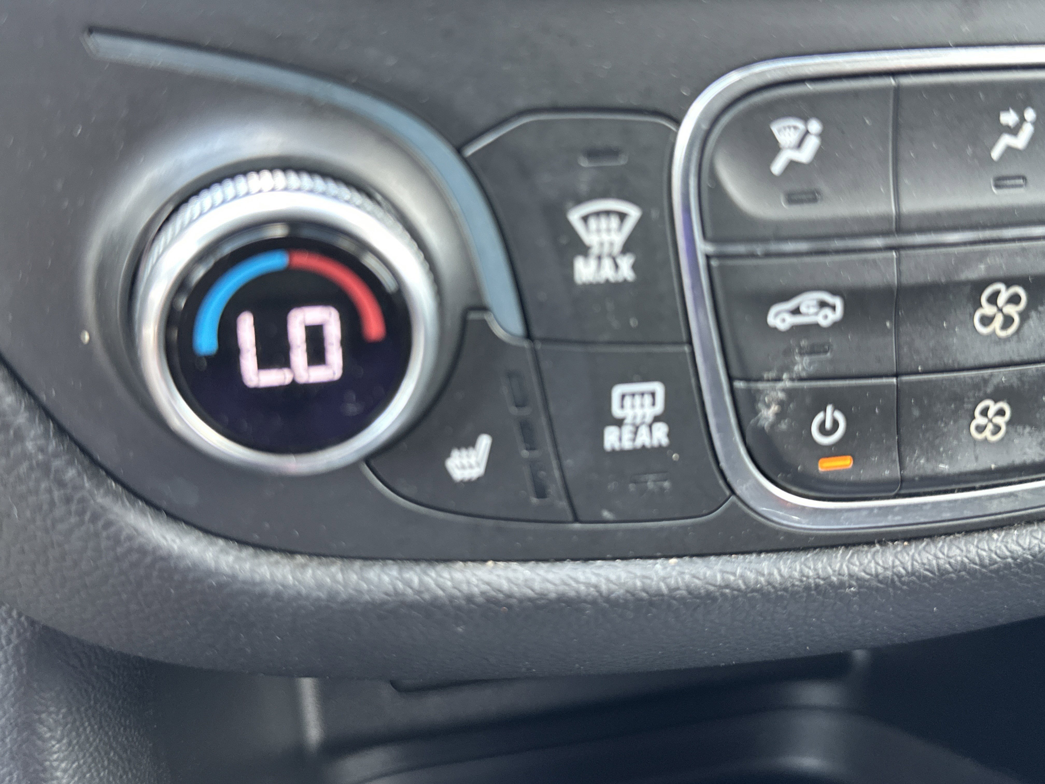 Used 2019 Chevrolet Equinox LT w/ Sun & Navigation Package image 33