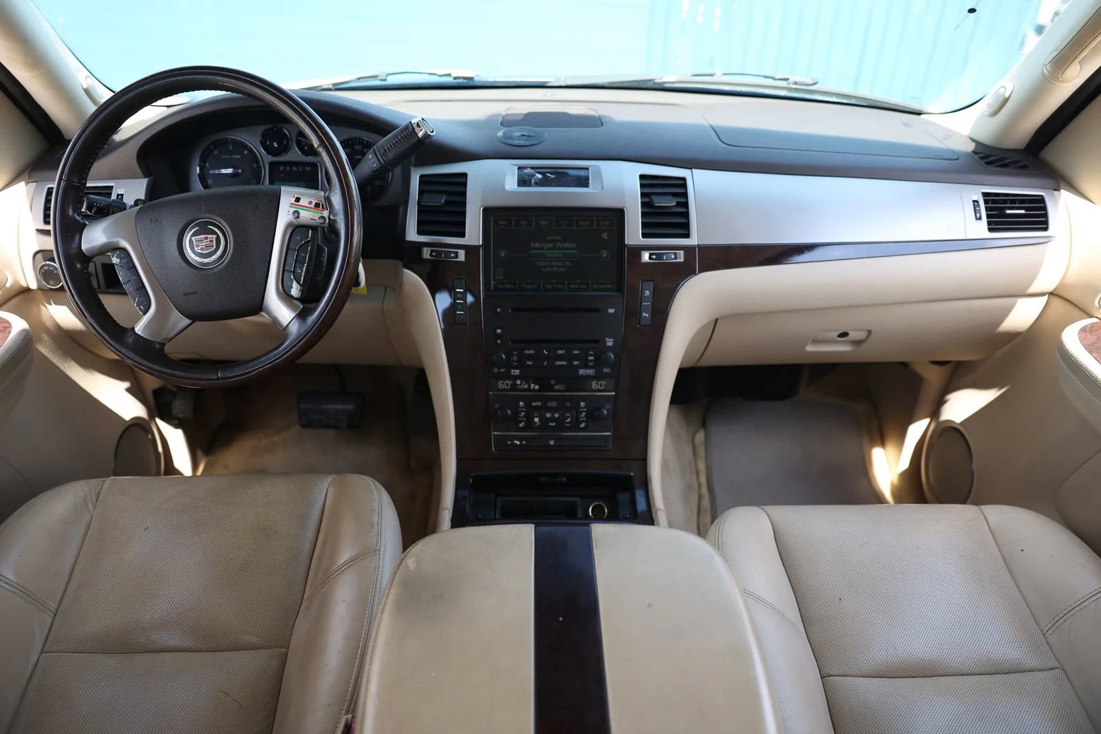 Used 2007 Cadillac Escalade ESV AWD w/ Information Package image 2