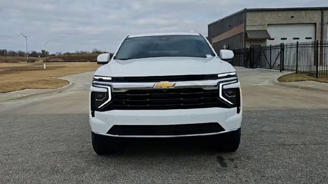 New 2026 Chevrolet Suburban LS RWD image 3