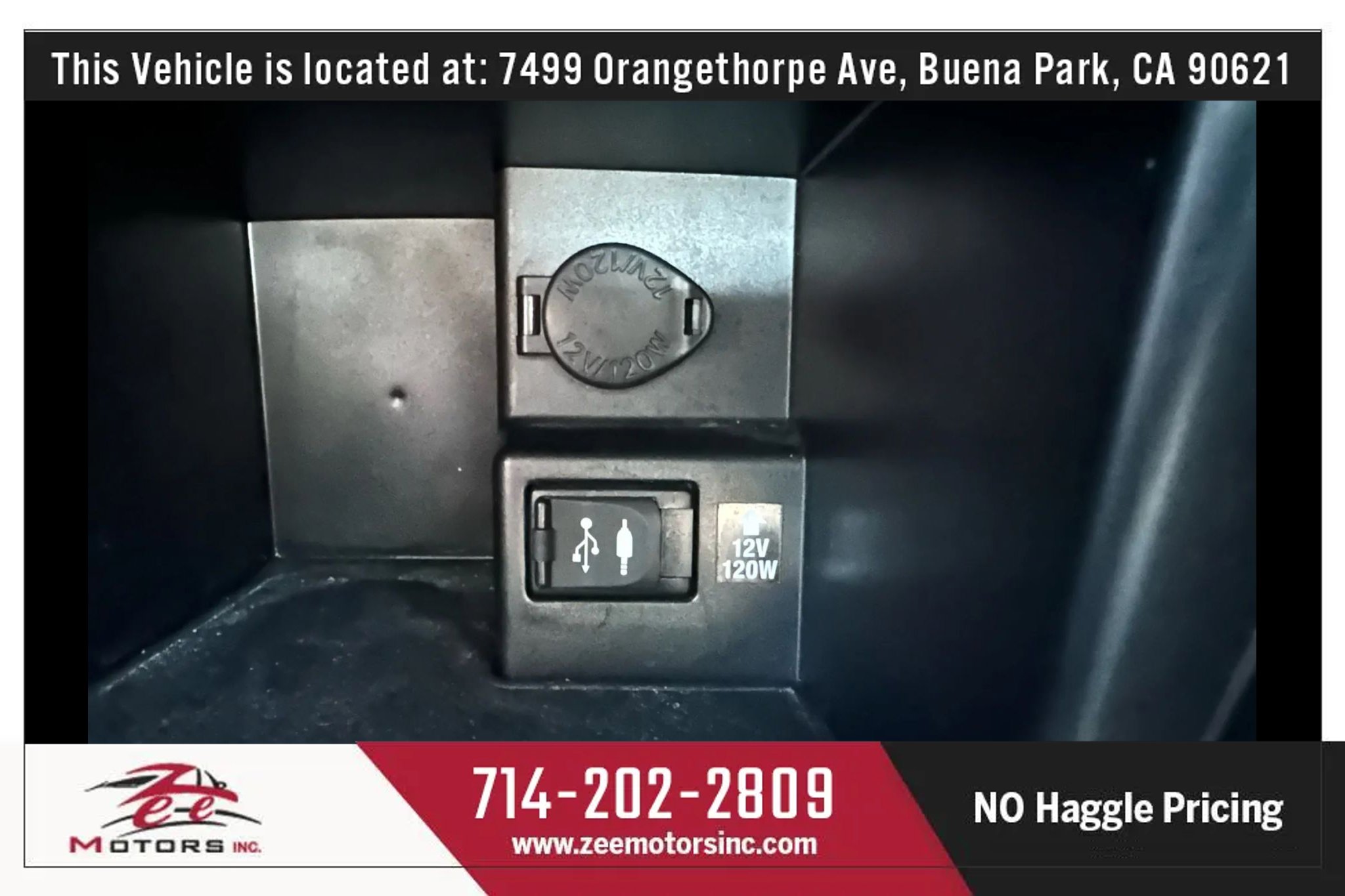 Used 2014 Toyota Camry XLE w/ Convenience Package image 29