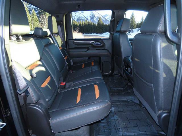 Used 2024 GMC Sierra 2500 AT4 image 21