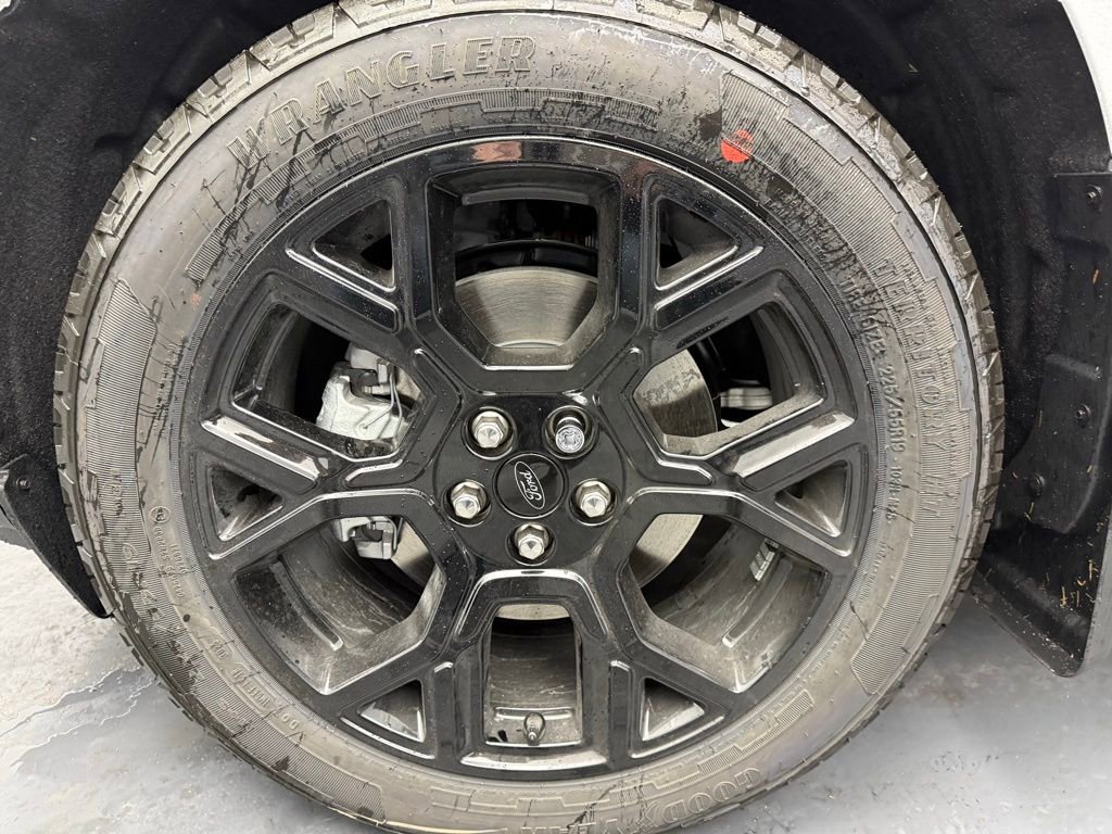 New 2025 Ford Maverick XLT w/ XLT Luxury Package image 21