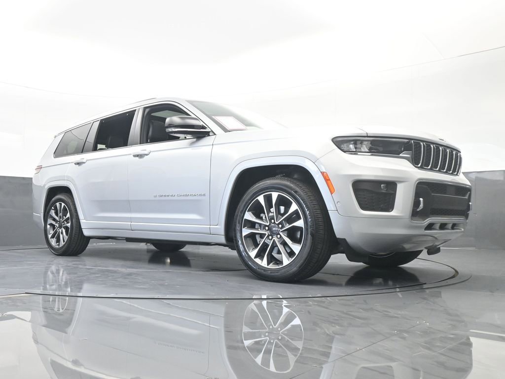 Used 2024 Jeep Grand Cherokee L Overland w/ Advanced Protech Group III image 74