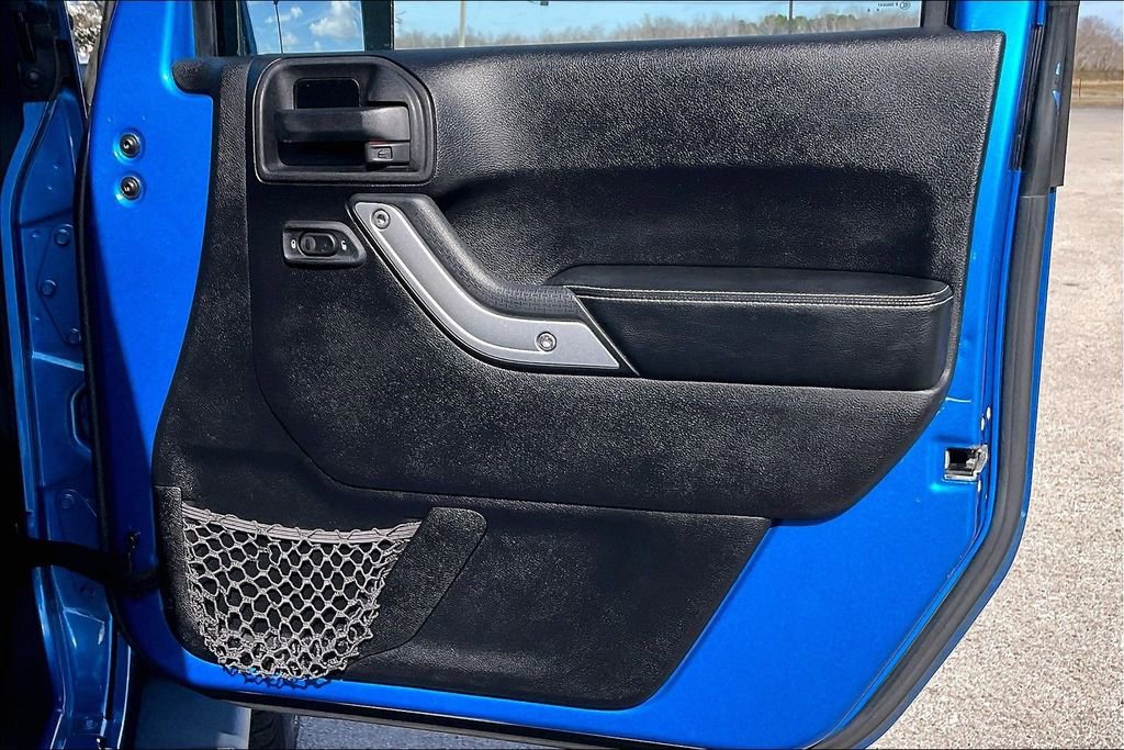 Used 2014 Jeep Wrangler Unlimited Sport image 27