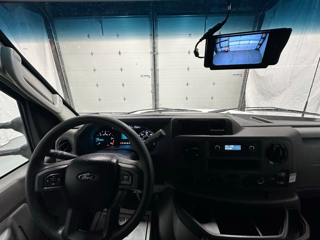 Used 2024 Ford E-350 and Econoline 350 Super Duty image 17