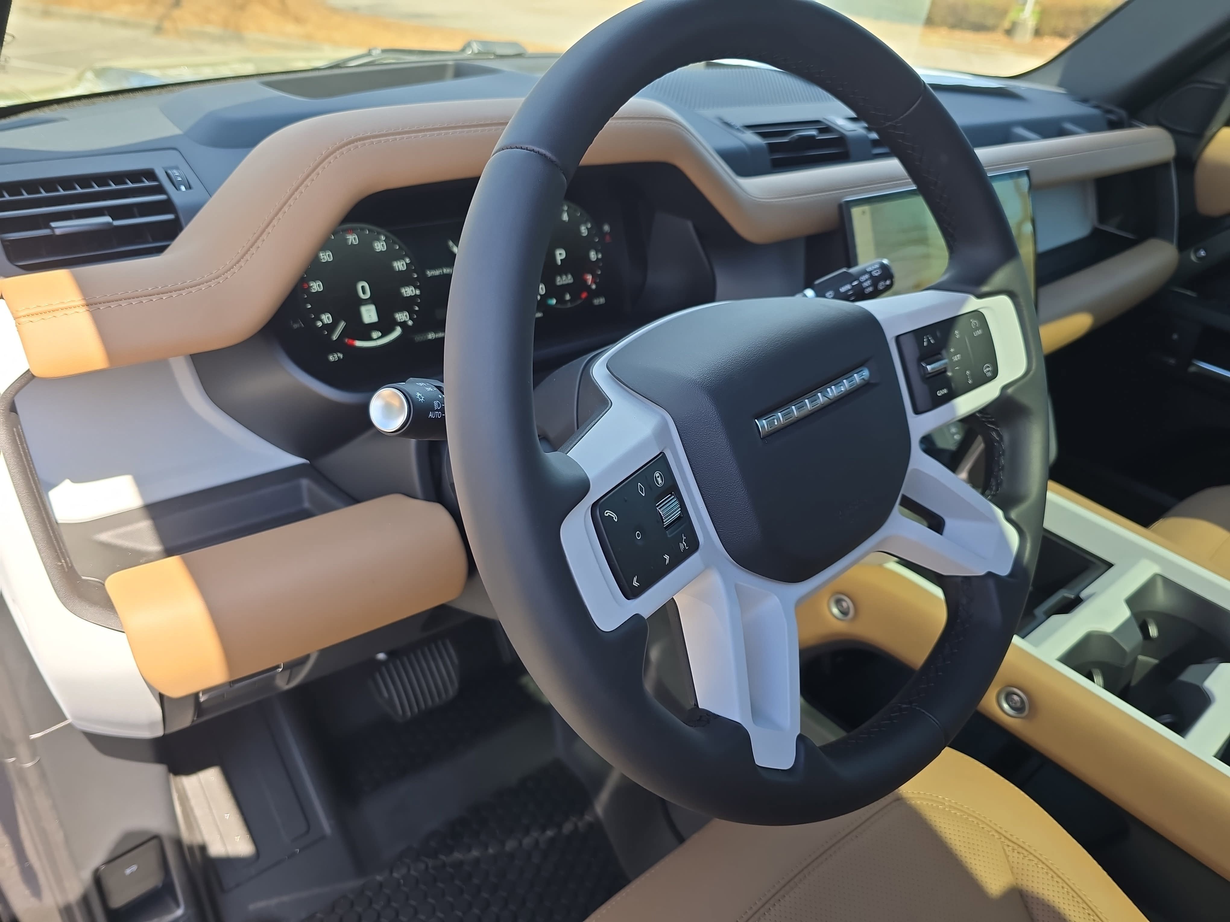 New 2026 Land Rover Defender 110 X-Dynamic SE AWD/4WD image 15