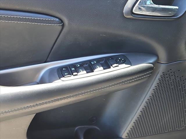 Used 2019 Dodge Journey Crossroad w/ Driver Convenience Group FWD image 11