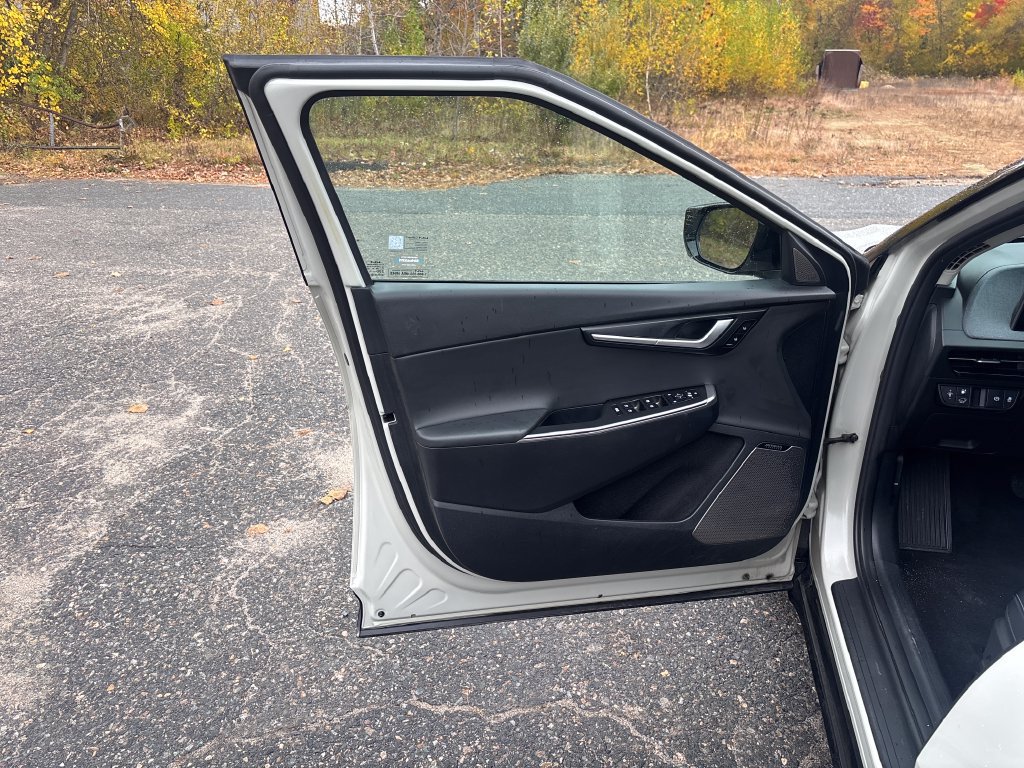 Certified 2023 Kia EV6 Wind AWD/4WD image 10