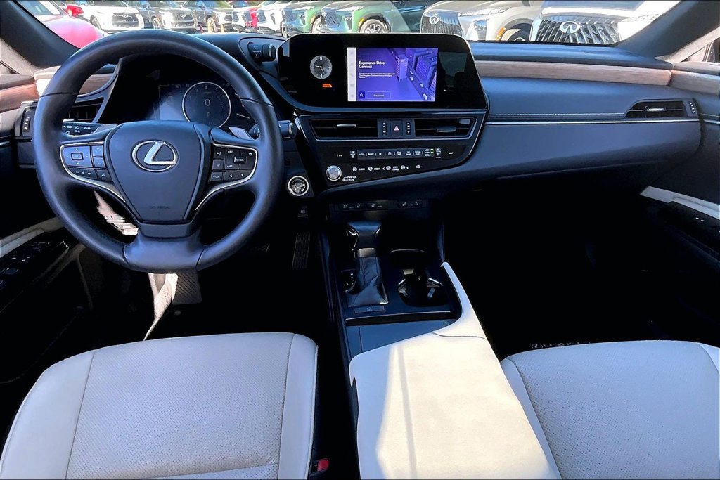 Used 2024 Lexus ES 350 w/ Premium Package FWD image 17