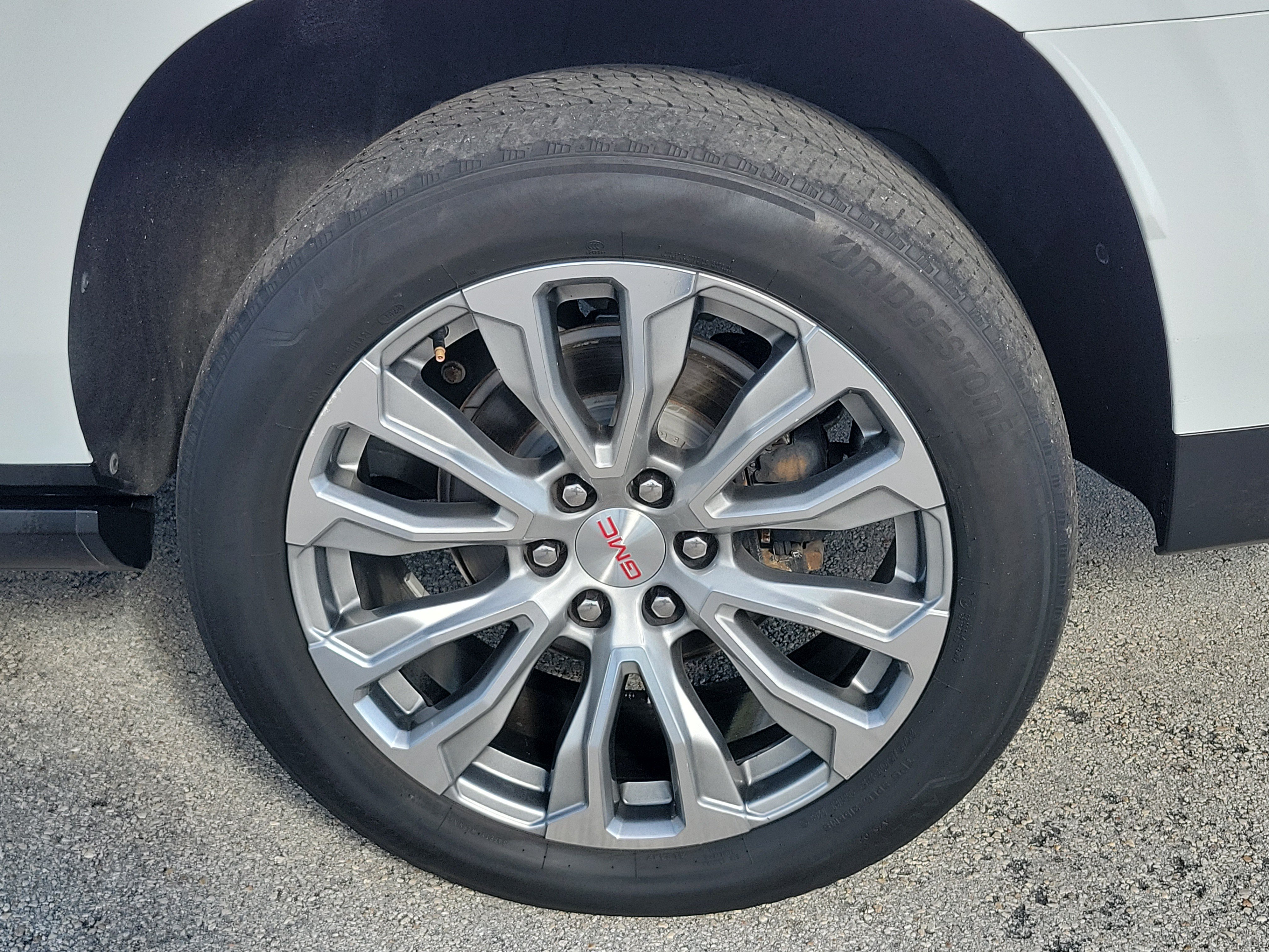 Used 2021 GMC Yukon XL Denali w/ Denali Premium Package RWD image 33