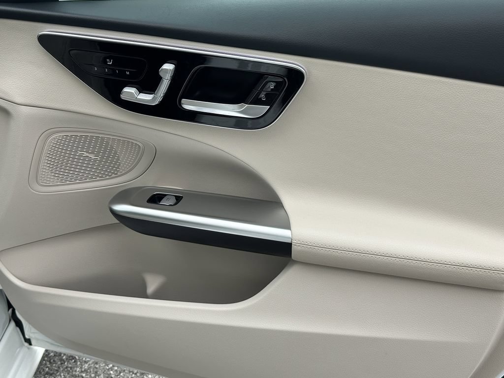 Certified 2023 Mercedes-Benz C 300 4MATIC Sedan image 17