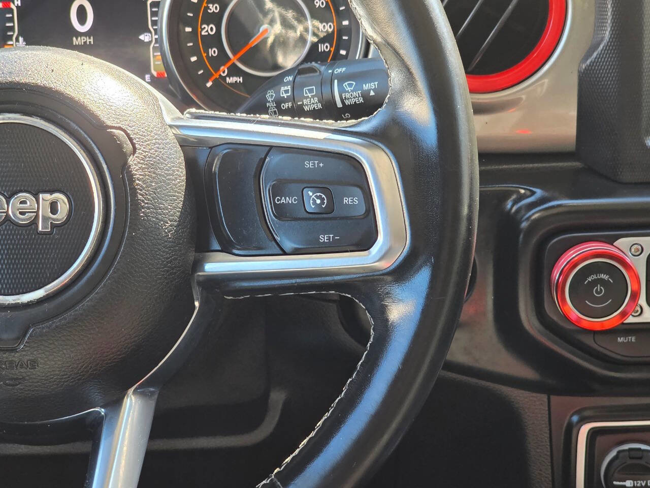 Used 2020 Jeep Wrangler Unlimited Sahara image 15