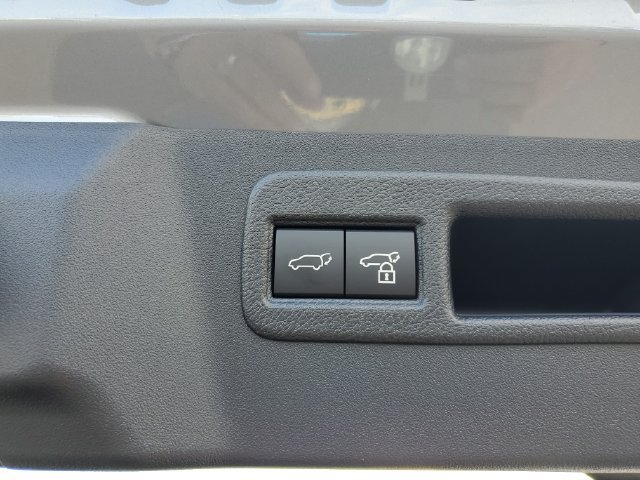 New 2026 Toyota C-HR AWD/4WD image 9