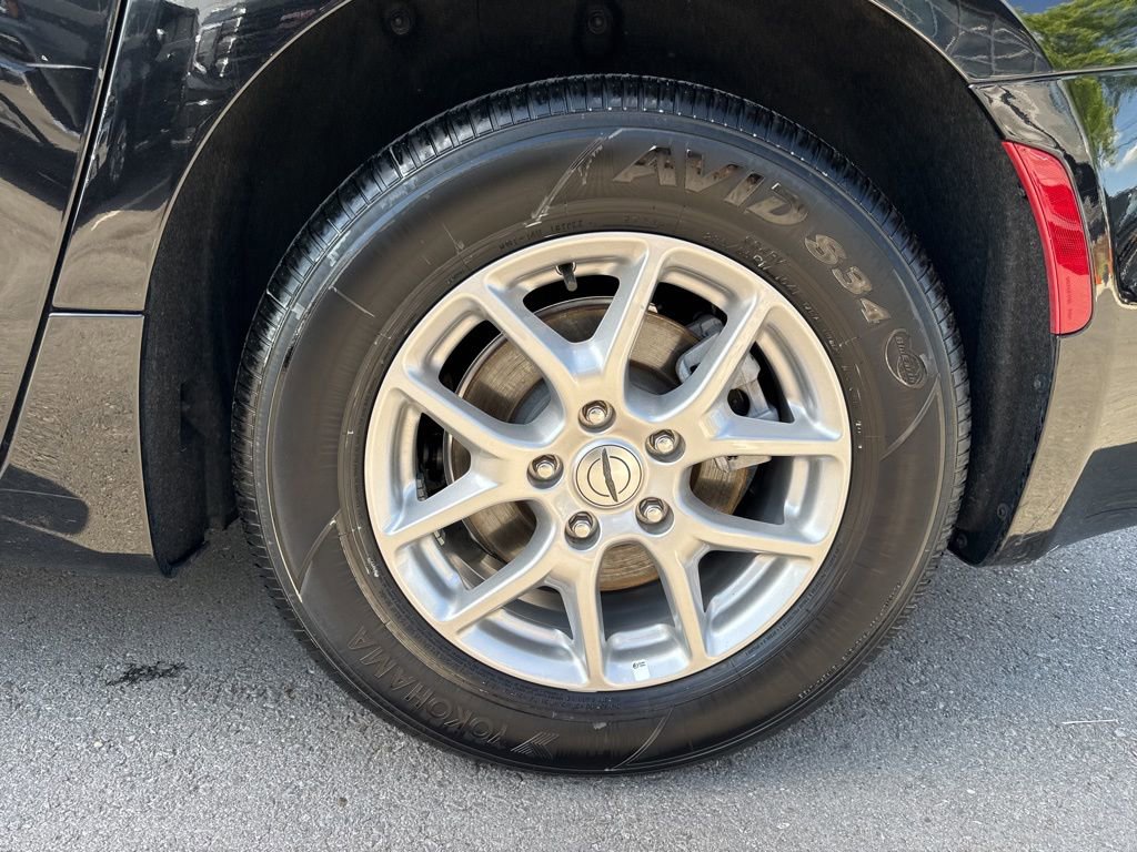 Used 2025 Chrysler Pacifica Select FWD image 30