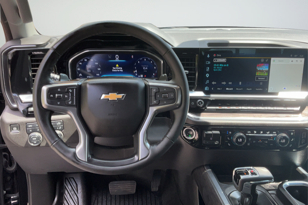 Certified 2024 Chevrolet Silverado 1500 LTZ w/ LTZ Premium Package AWD/4WD image 19