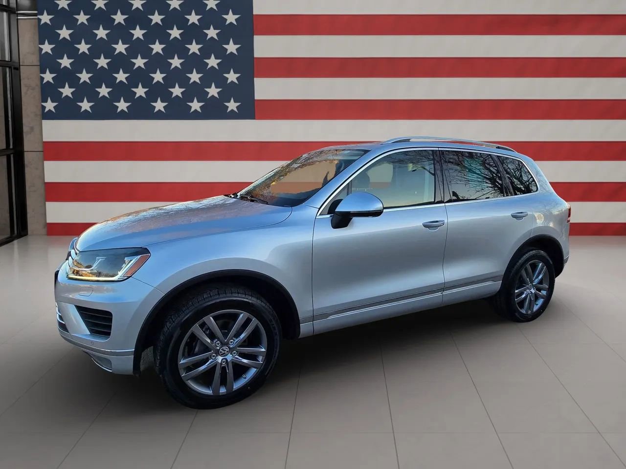 Used 2016 Volkswagen Touareg VR6 image 74