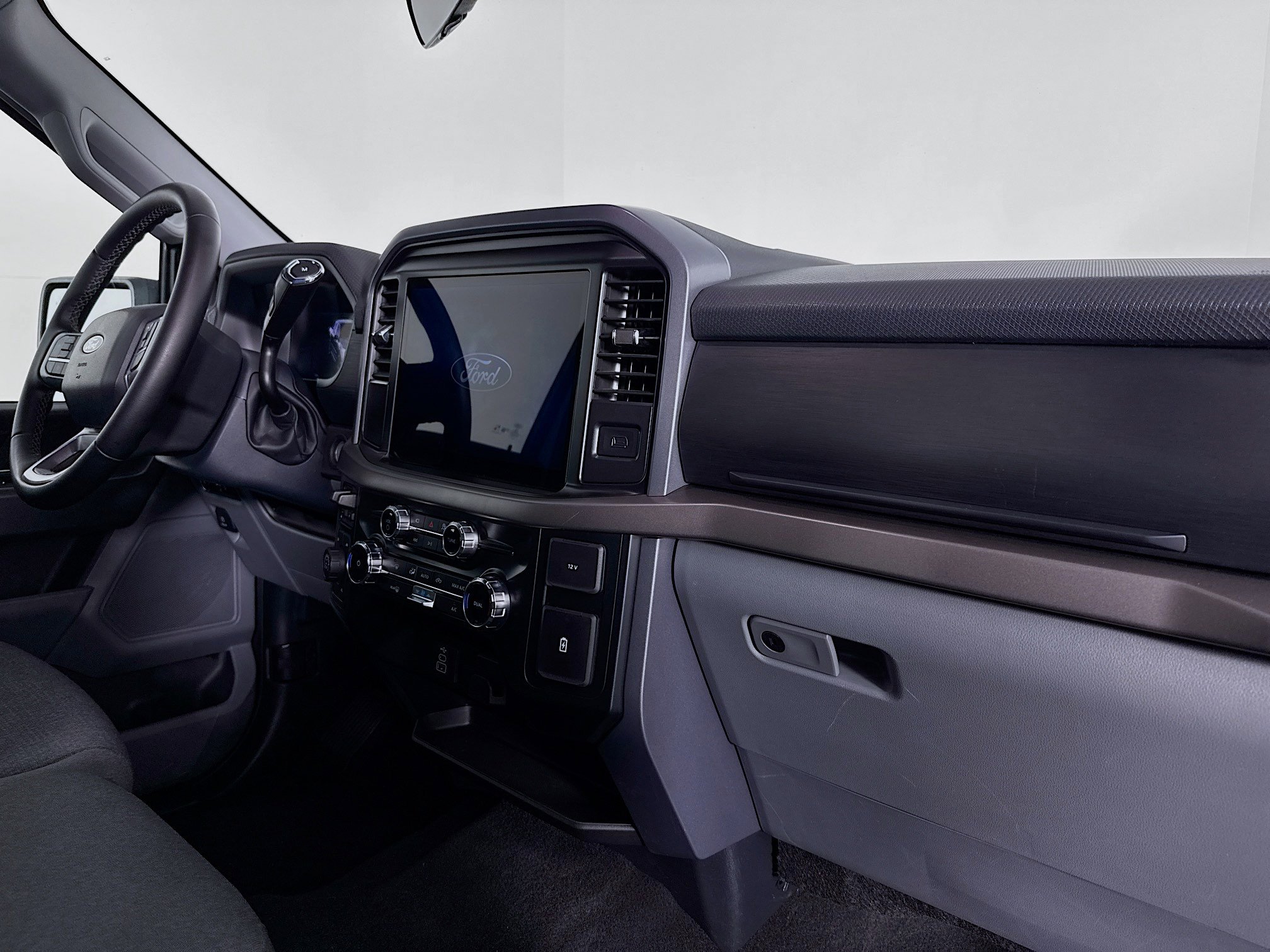 Used 2025 Ford F150 XLT w/ Equipment Group 301A Standard image 27