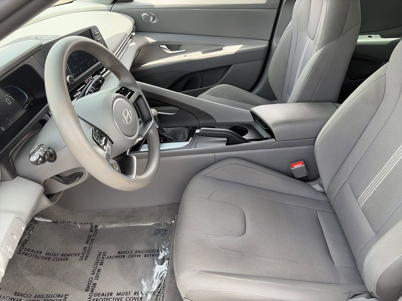 Certified 2024 Hyundai Elantra SE FWD image 18