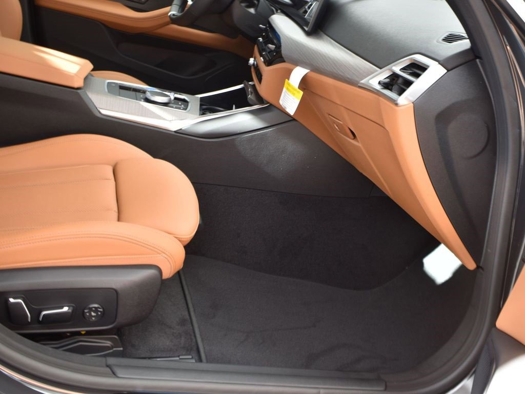 New 2025 BMW i4 eDrive40 w/ Premium Package image 19