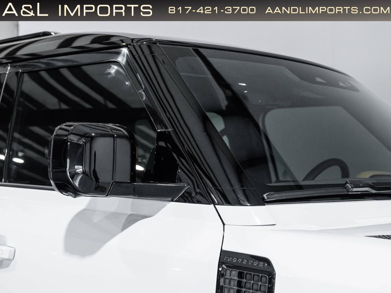 Used 2023 Land Rover Defender 110 X-Dynamic SE AWD/4WD image 24