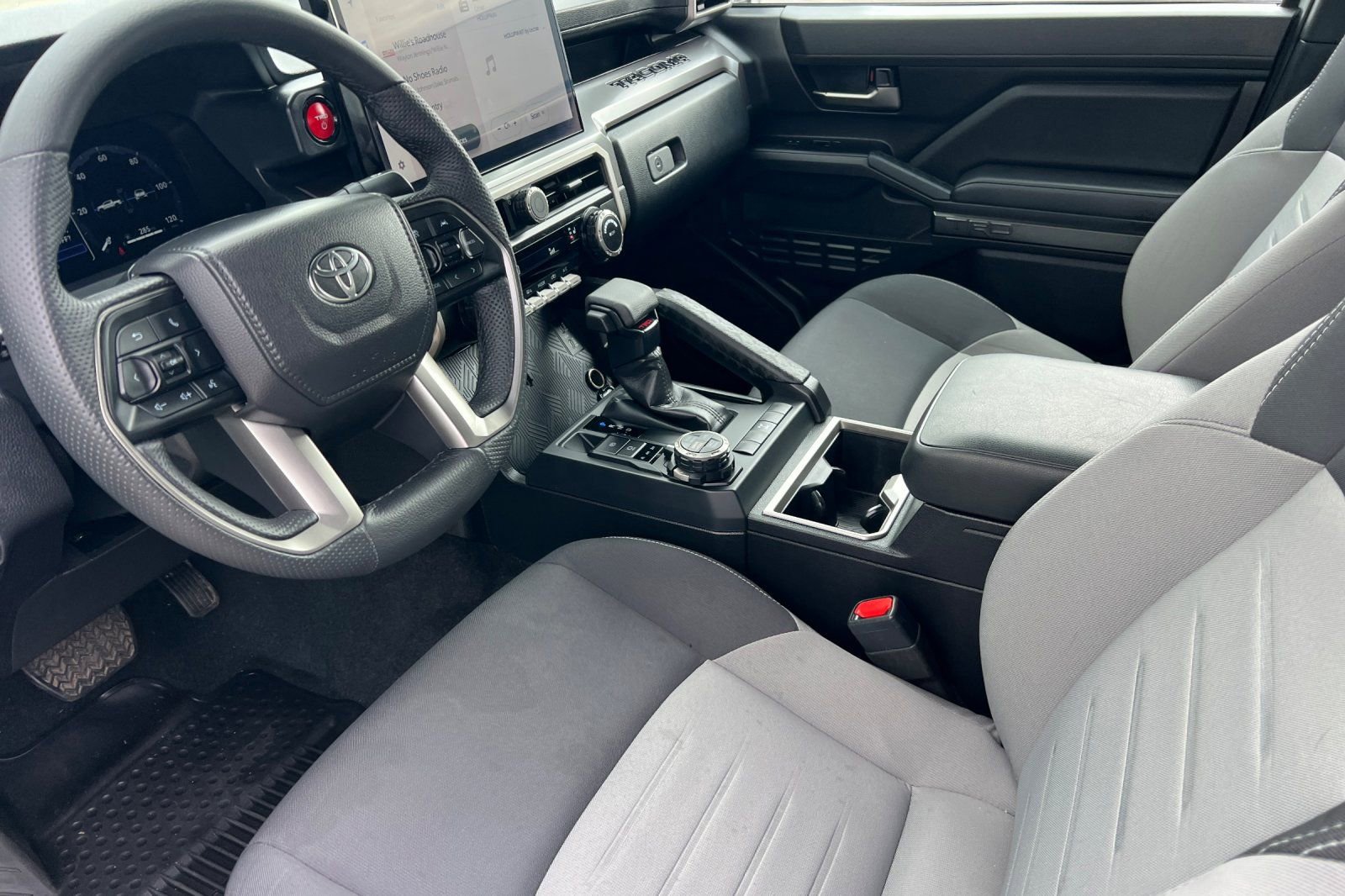 Certified 2025 Toyota Tacoma TRD Off-Road image 7