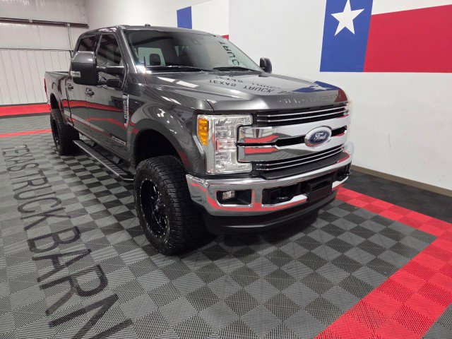 Used 2017 Ford F250 Lariat w/ Lariat Ultimate Package image 16