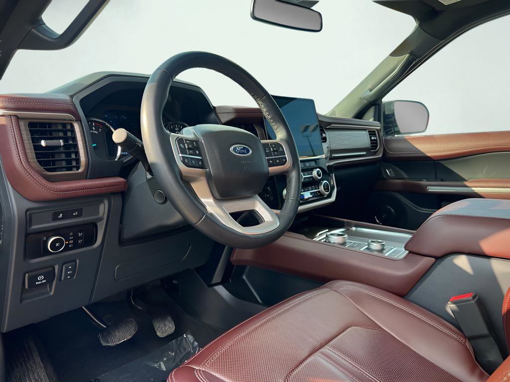 Used 2023 Ford Expedition Limited AWD/4WD image 24