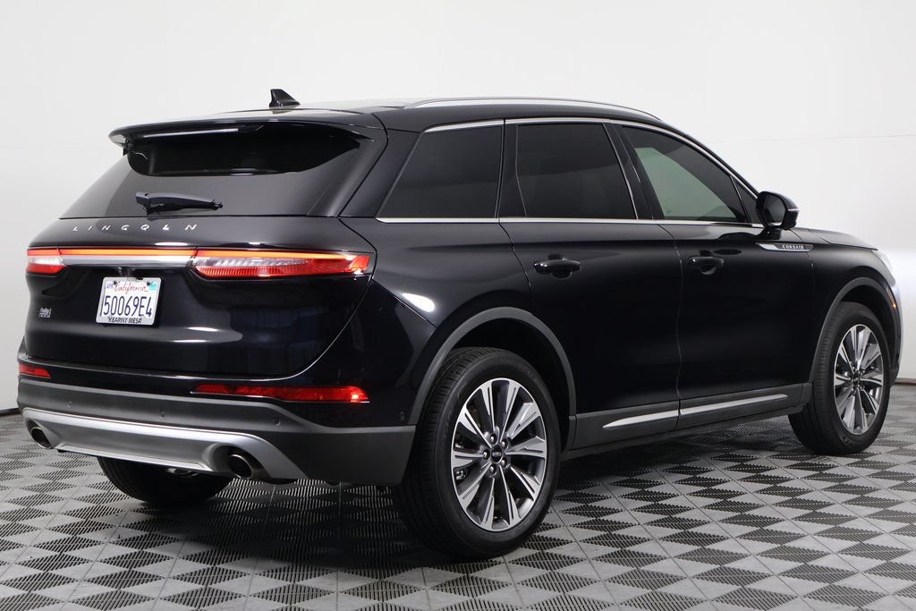 Used 2022 Lincoln Corsair Reserve w/ Equipment Group 201A AWD/4WD image 4