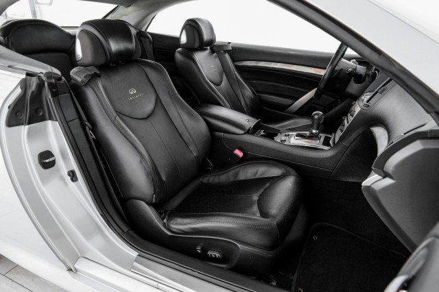 Used 2011 INFINITI G37 Convertible w/ Premium Pkg RWD image 31
