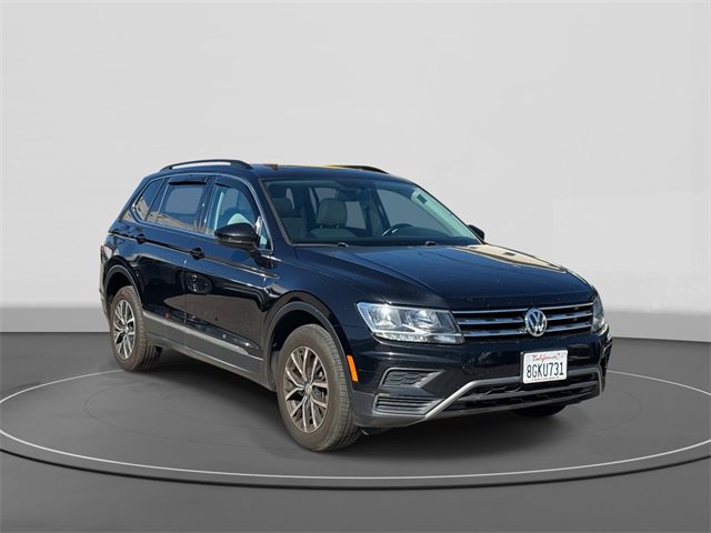 Used 2018 Volkswagen Tiguan SE w/ Panoramic Sunroof Package